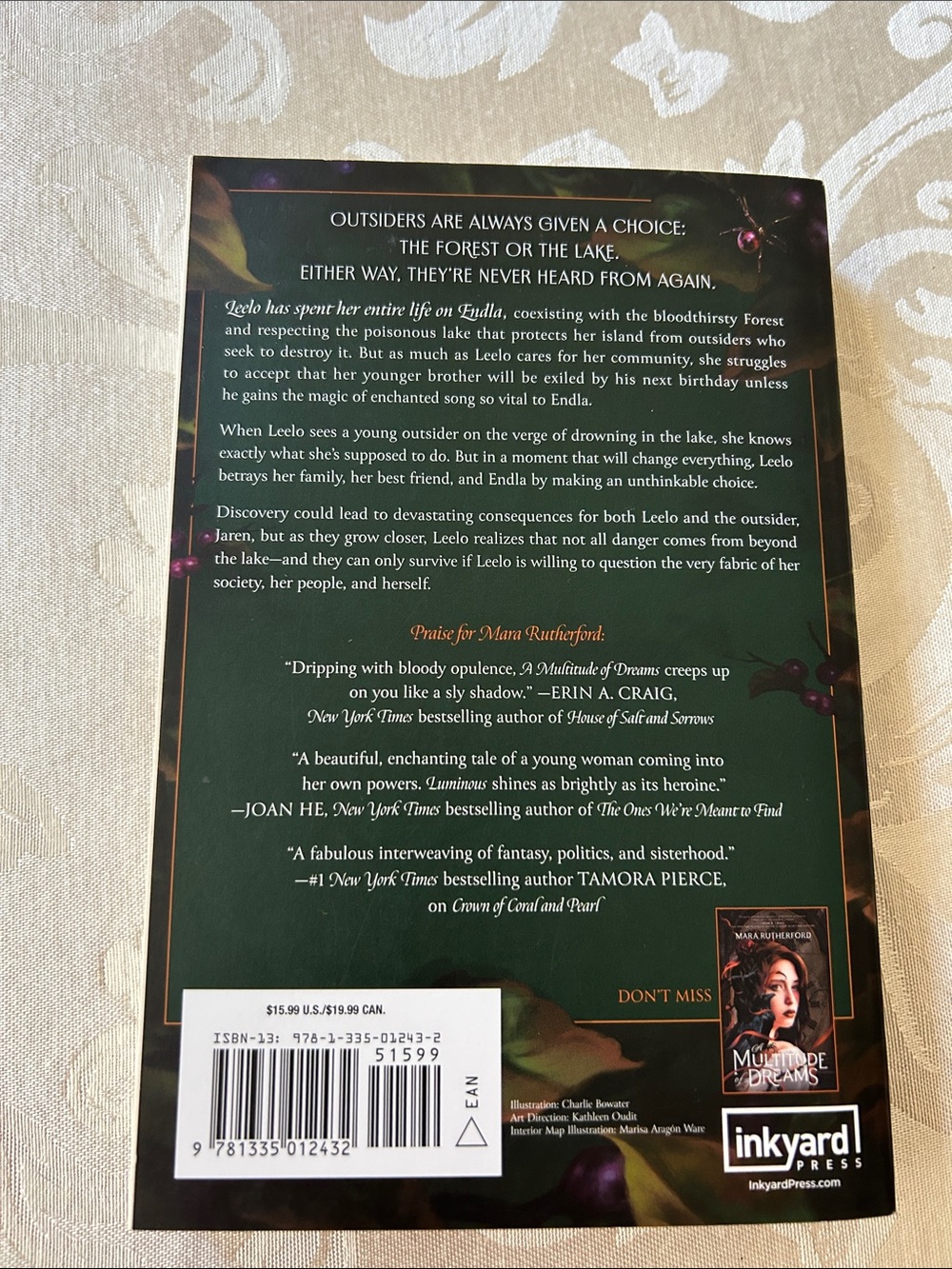 Book Bundle - Picture 4 of 10